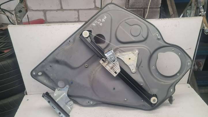 Mercedes-Benz A W169 (2004 - 2012)  A1697301479  Механизм для электрического подъема окон задней двери (без двигателя)