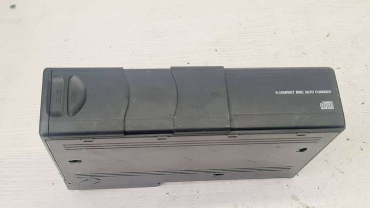 Ford Mondeo Mk III (2000 - 2007)  3S7T18C830BB CD/DVD чейнджер