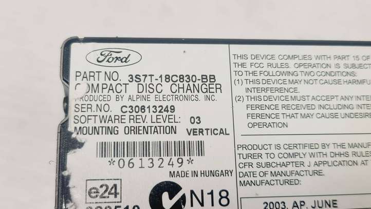 Ford Mondeo Mk III (2000 - 2007)  3S7T18C830BB CD/DVD чейнджер
