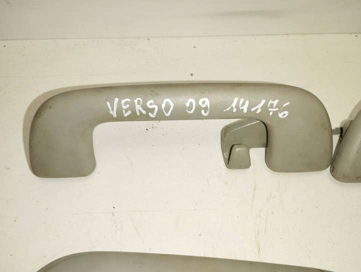 Toyota Verso (2009 - 2012)   Передняя звукоизоляция