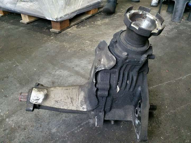 Chevrolet Captiva (2006 - 2011)  24241100 Редуктор коробки передач (раздатка)