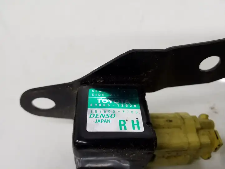 Toyota Corolla E110 (1995 - 2002) 8986512020 Датчик удара SRS — фото 2