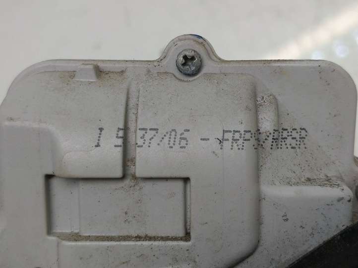Audi A4 (2004 - 2009)  8E1837015AA Передняя звукоизоляция