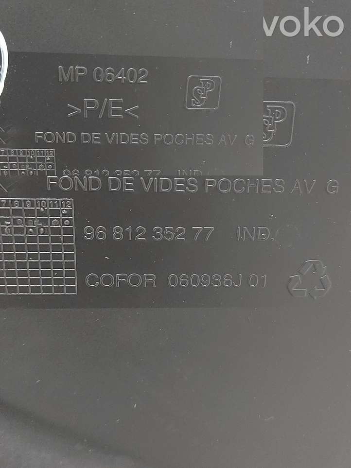Citroen Berlingo (2003 - 2007)  9681235277 Обшивка передней двери