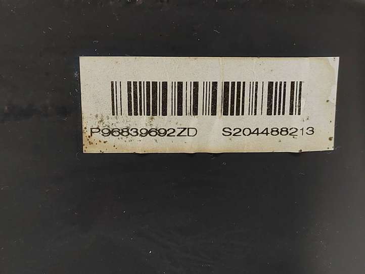 Citroen Berlingo (2003 - 2007)  9681235277 Обшивка передней двери
