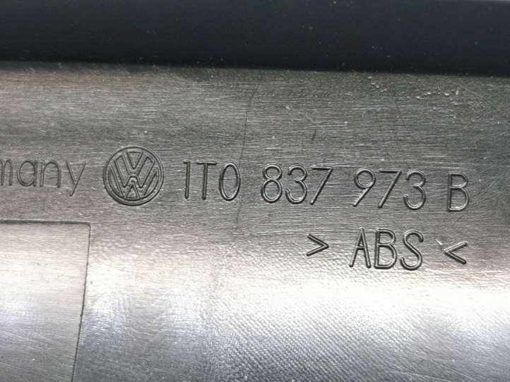 Volkswagen Touran I (2003 - 2010)  1T0837973B Другая деталь отделки пере́дней дверей