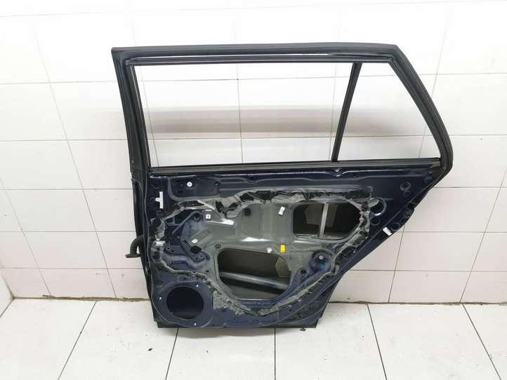Toyota Avensis T250 (2006 - 2009)   Задняя дверь