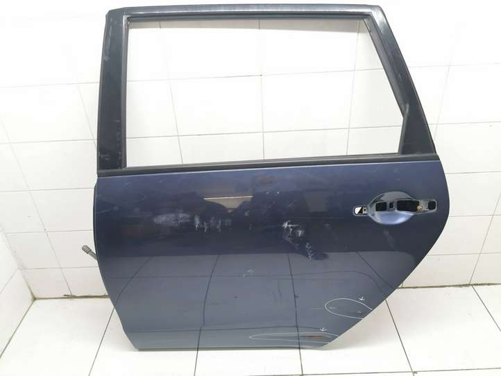 Mitsubishi Grandis (2003 - 2012)   Задняя дверь