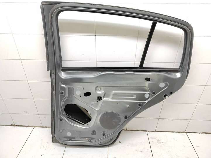 Volkswagen Golf Plus (2004 - 2008)   Задняя дверь