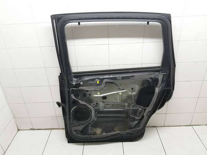 Ford S-Max (2006 - 2010)   Задняя дверь