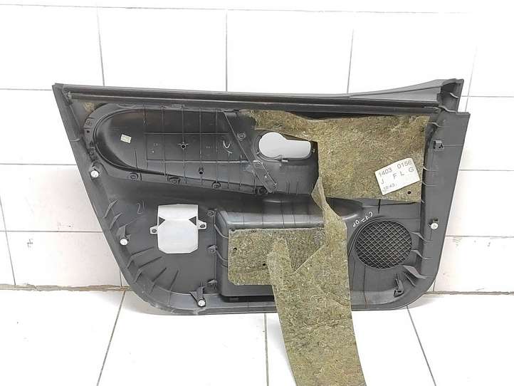 Nissan Note (E11) (2006 - 2014)  809229U000 Обшивка передней двери