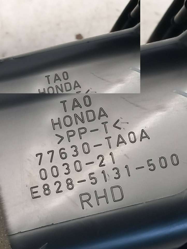 Honda CR-V (2012 - 2016)  8285131500 Боковая воздушный дефлектор