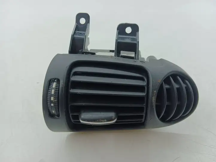 Mercedes-Benz C W203 (2000 - 2007) 2038300154 Боковой воздушный дефлектор — фото 1