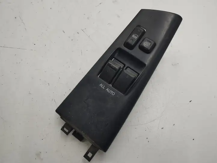 Toyota Corolla E120 E130 (2004 - 2007) 7423202290 Кнопка стеклоподъемников — фото 1