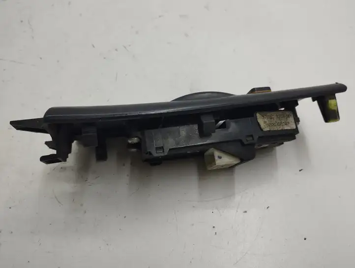 Toyota Corolla E120 E130 (2004 - 2007) 7423202290 Кнопка стеклоподъемников — фото 2