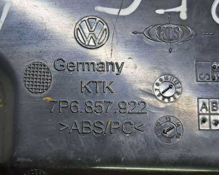 Volkswagen Touareg II (2010 - 2018)  7P6857922 Ящик для вещей