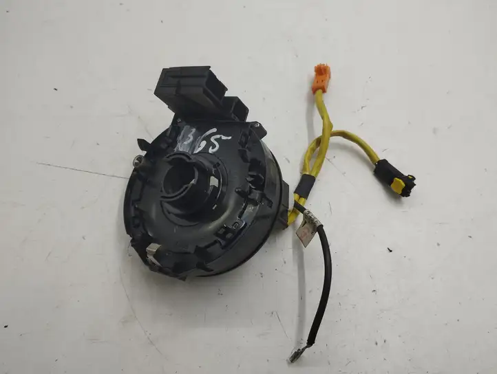 Toyota Corolla E120 E130 (2004 - 2007) 6041108 Контактное кольцо SRS — фото 1