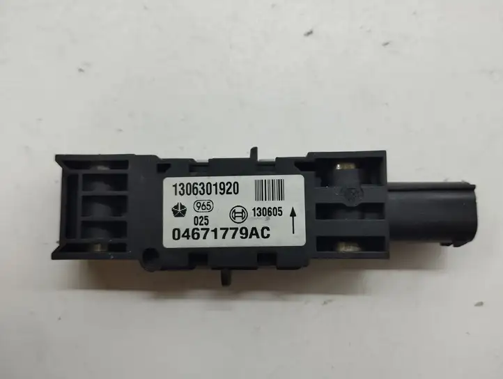 Jeep Grand Cherokee (WK) (2004 - 2010) 1306301920 Датчик удара SRS — фото 3