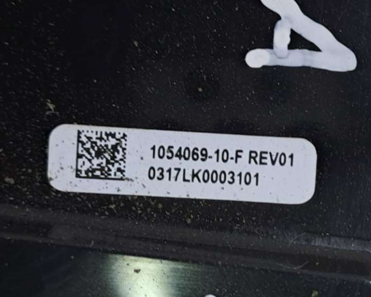 Tesla Model X (2015 - 2021)  105406910F Модуль управления сидением