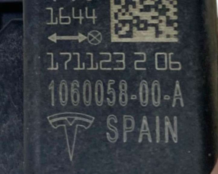 Tesla Model X (2015 - 2021)  171123206 Датчик удара надувных подушек