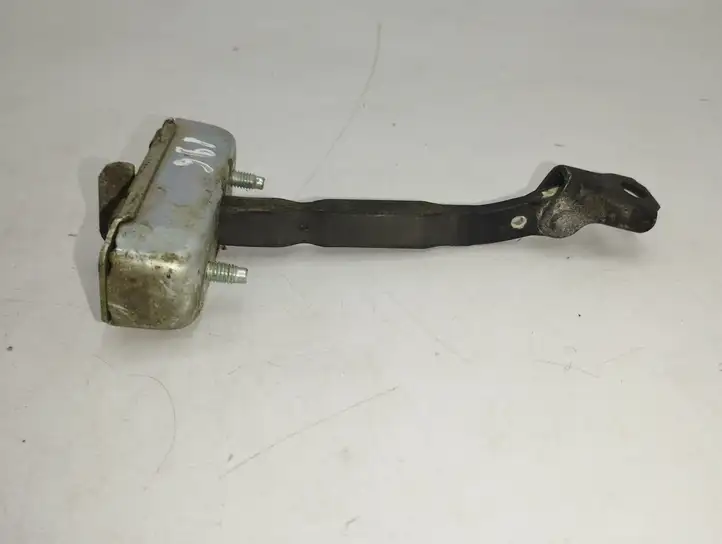 Toyota Corolla Verso AR10 (2004 - 2009) Ограничитель задней двери — фото 1