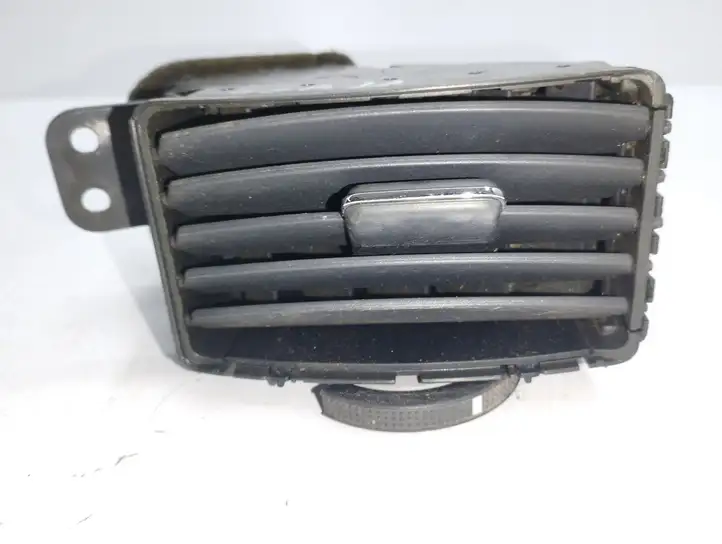 Toyota Corolla Verso AR10 (2004 - 2009) 5565064010 Боковой воздушный дефлектор — фото 3