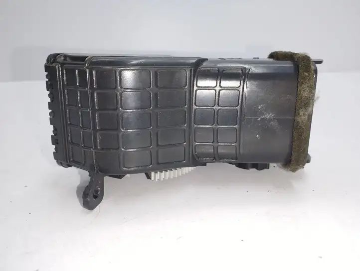 Toyota Corolla Verso AR10 (2004 - 2009) 5565064010 Боковой воздушный дефлектор — фото 4