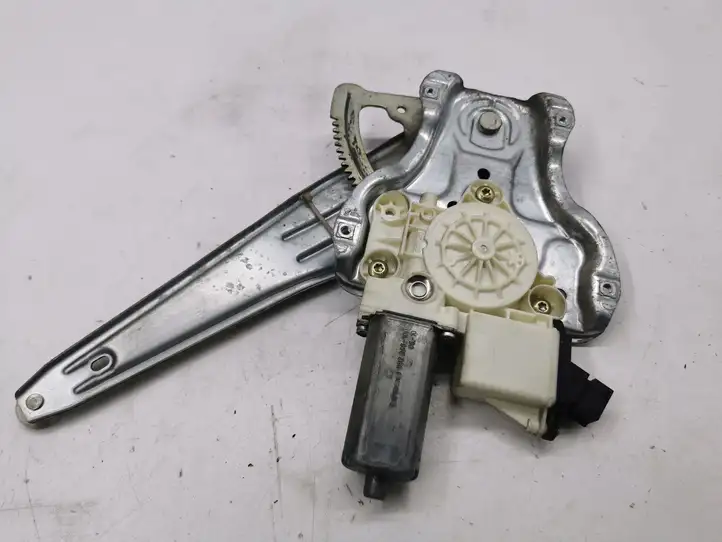 Toyota Corolla E120 E130 (2004 - 2007) 0130822032 Стеклоподъемник передней двери (комплект) — фото 1