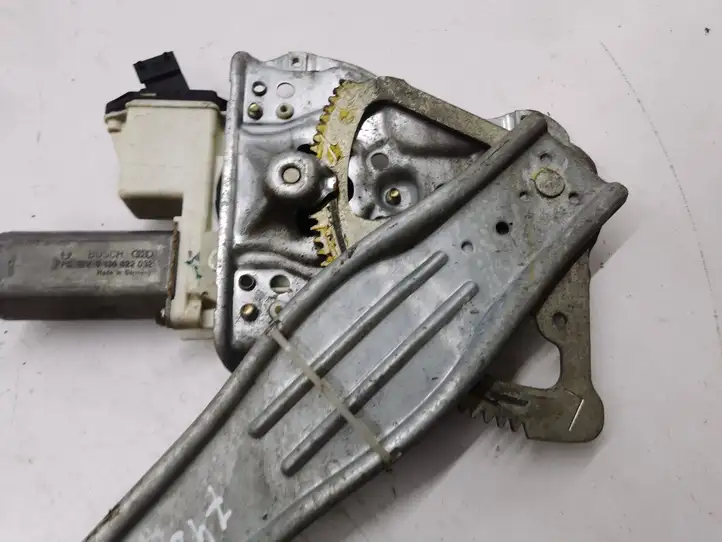 Toyota Corolla E120 E130 (2004 - 2007) 0130822032 Стеклоподъемник передней двери (комплект) — фото 3
