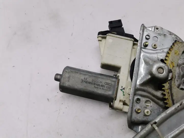 Toyota Corolla E120 E130 (2004 - 2007) 0130822032 Стеклоподъемник передней двери (комплект) — фото 4