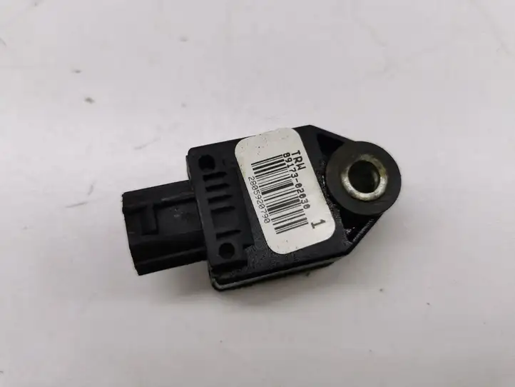 Toyota Corolla E120 E130 (2004 - 2007) 8917302030 Датчик удара SRS — фото 1