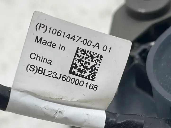 Tesla Model S (2021 - ) 106144700A Другая часть кузова — фото 3