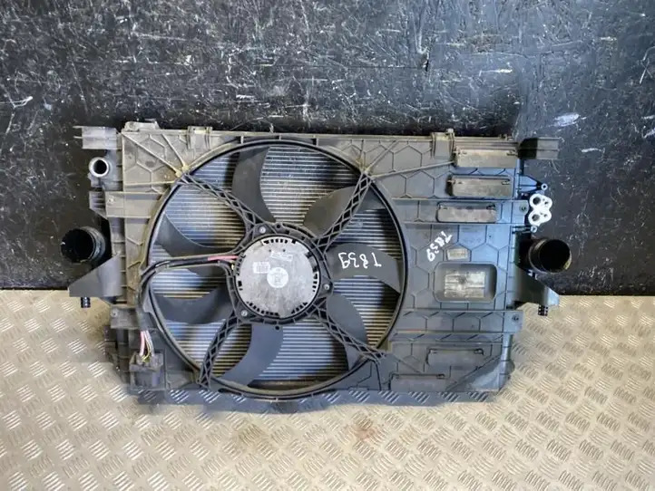 Volkswagen (2011 - ) 7E0820411B Радиатор охлаждающей жидкости двигателя — фото 2