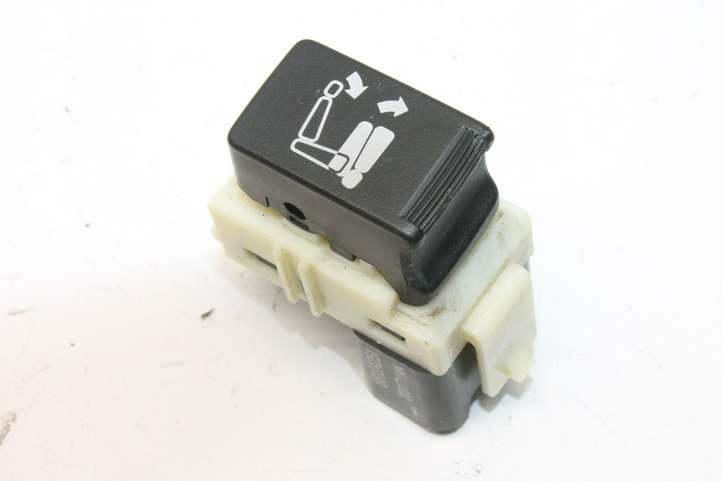 Mitsubishi Outlander (2007 - 2012)  8610A051 Кнопка крюка в багажнике