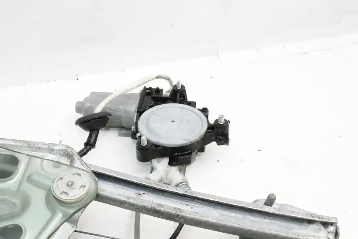 Lexus SC 300 - 400 (2001 - 2010) 8572024050 Стекло задней двери — фото 8