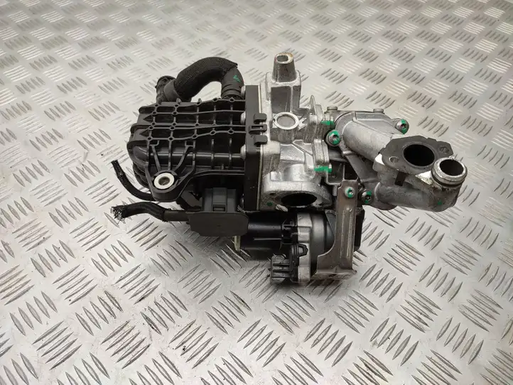 Ford Focus (2015 - 2019) 9807593080 Охладитель клапана EGR — фото 1