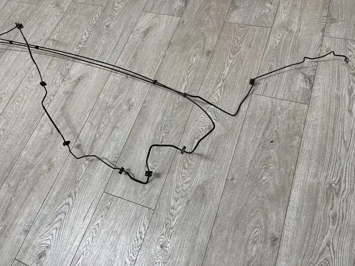 Tesla Model X (2015 - 2021) 102771300d Тормозные трубки главного тормозного цилиндра — фото 2