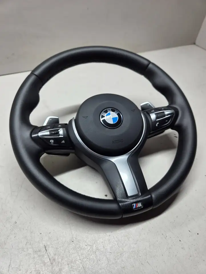 BMW 7 F01 (2008 - 2016) Руль — фото 1