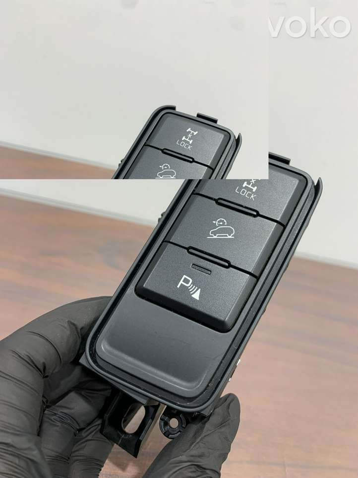 Kia Sportage (2016 - 2018)  93600F1MC0 Блок переключателей
