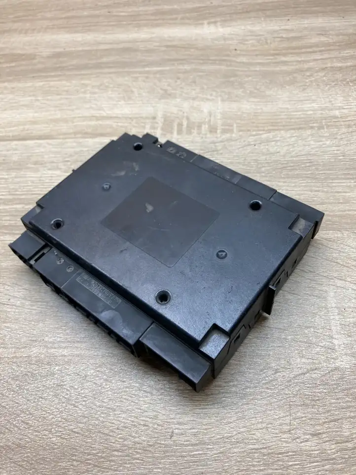Volkswagen PASSAT B6 (2005 - 2010) 3C0959760C Модуль комфорта — фото 3