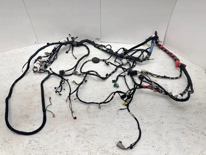 Tesla Model S (2021 - ) 348639570A Прочая электропроводка — фото 1