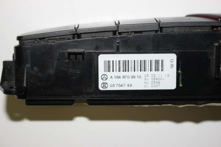 Mercedes-Benz ML W164 (2005 - 2011)  A1648709910 Включатель аварийных фонарей