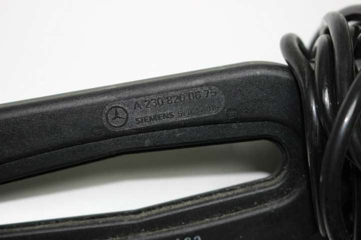 Mercedes-Benz SL R230 (2001 - 2012)  A2308200675 Антенна (антенна GPS)
