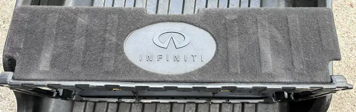 Infiniti FX (2008 - 2012) 999C25U000 Ящик для хранения в багажнике — фото 3