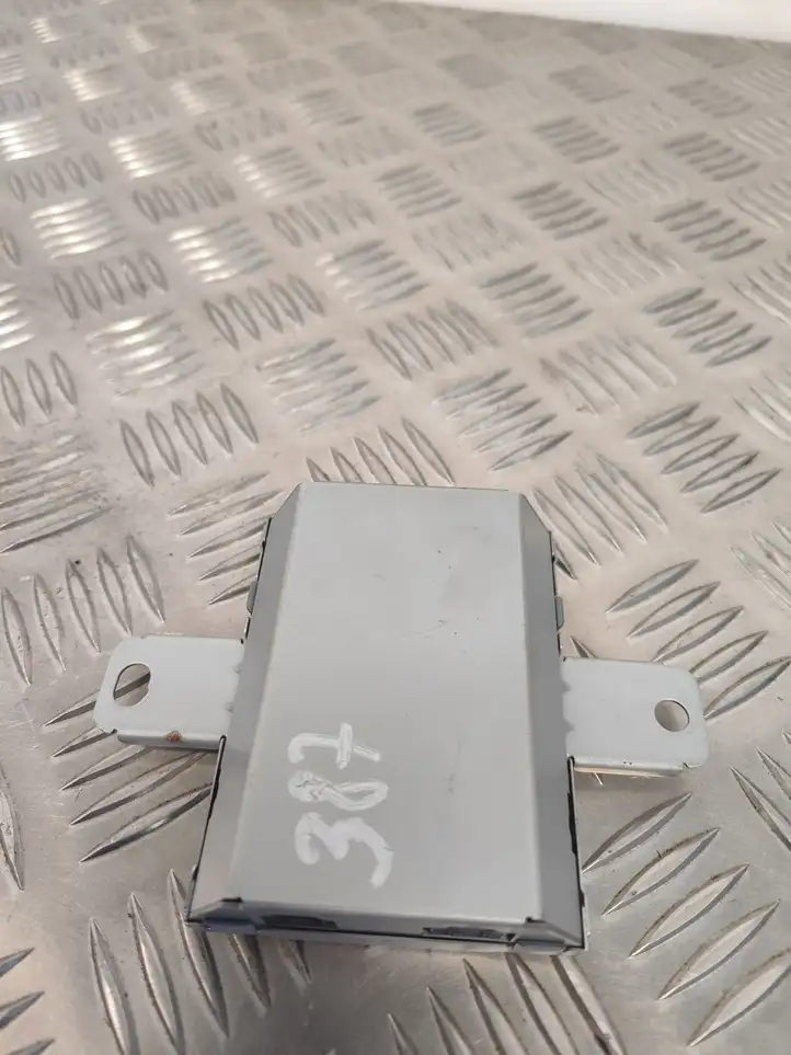 Kia Ceed (2006 - 2010)  961201H700 Блок управления USB