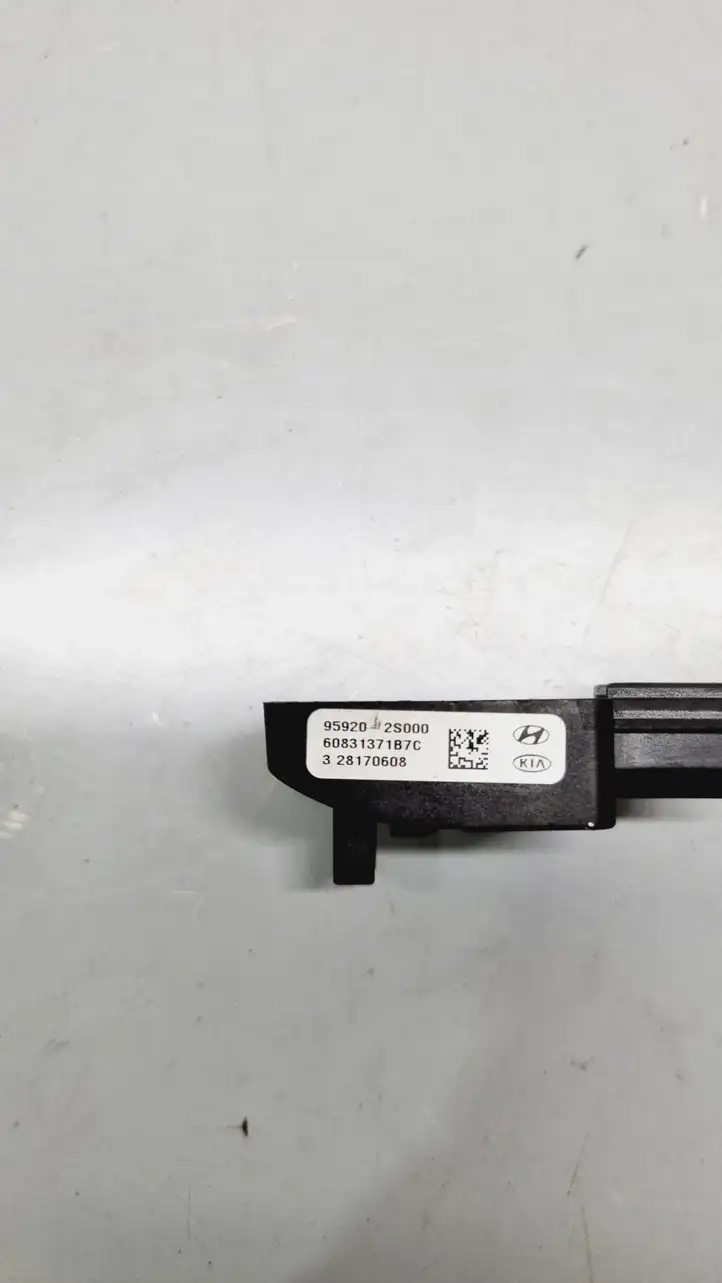 959202S000 Датчик удара SRS — фото 2