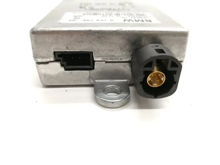 BMW 3 E90 E91 (2005 - 2012)  9123739 Блок управления USB