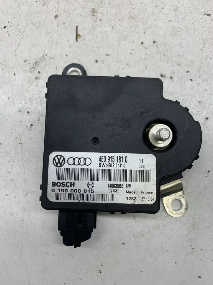 Audi A8 S8 D3 4E (2002 - 2005) 4E0915181C Блок управления аккумулятором — фото 1