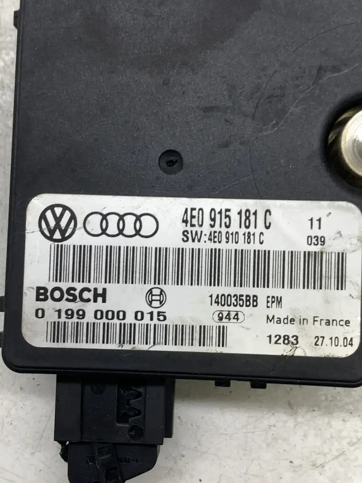 Audi A8 S8 D3 4E (2002 - 2005) 4E0915181C Блок управления аккумулятором — фото 3