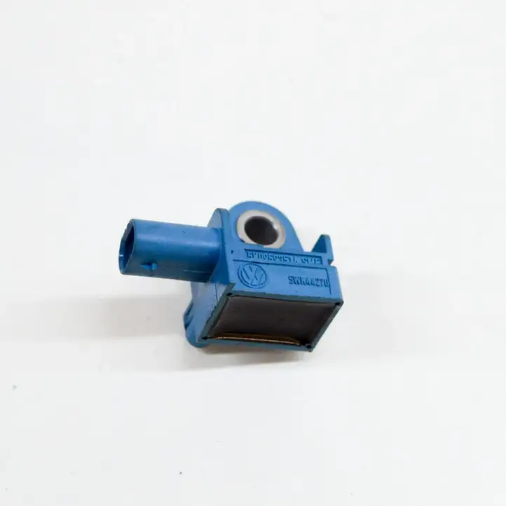 Audi Q3 (2011 - 2014)  5K0959351A Датчик удара надувных подушек